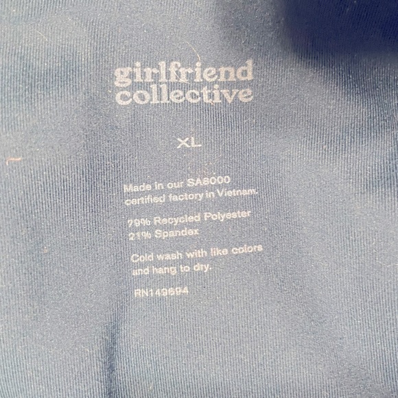 Navy cropped Girlfriend collective leggings - Picture 3 of 3